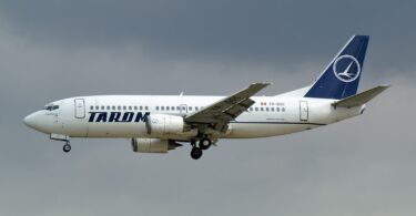 Tarom_Boeing_737-