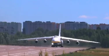 An-124-100 Ruslan